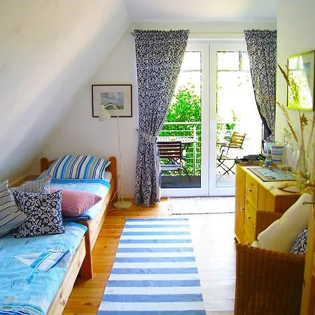 Duenen-hus Am Strand Dierhagen